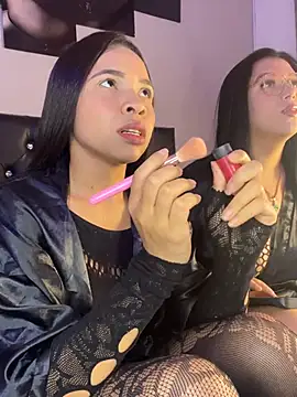 AmberBronw online show from April 23, 2026, 7:38 pm