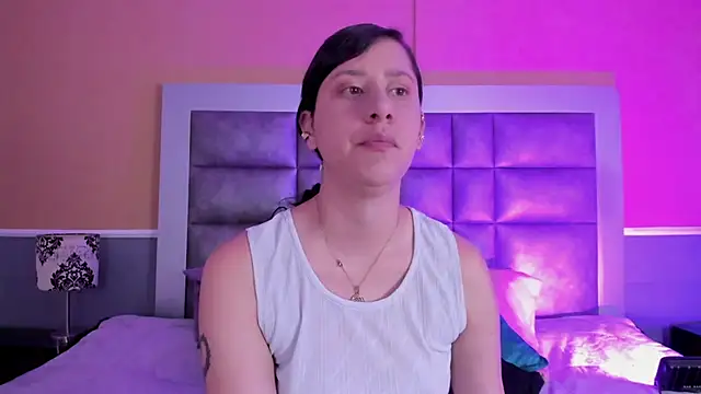 LunaDamasco online show from March 24, 2026, 7:08 pm