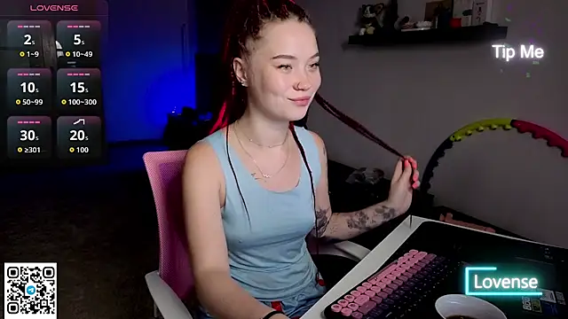 Snapshot of WendyCandy18 chatting on July 17, 2026, 2:40 am WendyCandy18 online show from July 17, 2026, 2:40 am