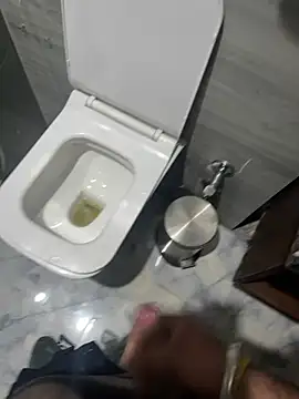 king181869 online show from April 13, 2026, 8:31 am