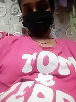 Vandana122 online show from May 6, 2026, 11:26 am