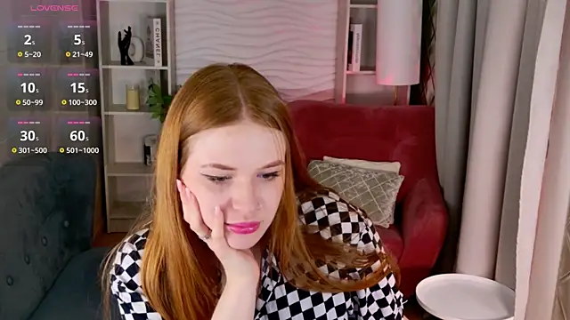 RinKittyy online show from April 15, 2026, 1:51 pm