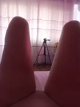 LauraDelightX online show from July 1, 2026, 7:32 am