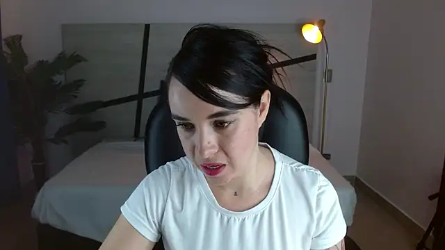 Anne blake online show from April 28, 2026, 12:10 pm