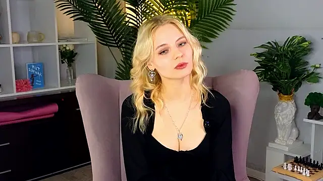 OlindaFosdick online show from February 20, 2026, 2:17 pm