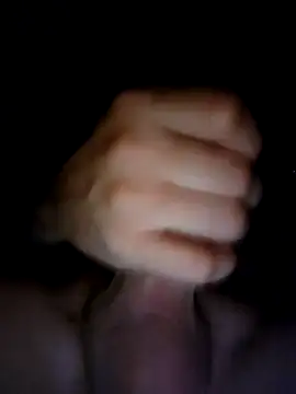 Snapshot of Fierroandr3 chatting on March 26, 2026, 4:29 am Fierroandr3 online show from March 26, 2026, 4:29 am