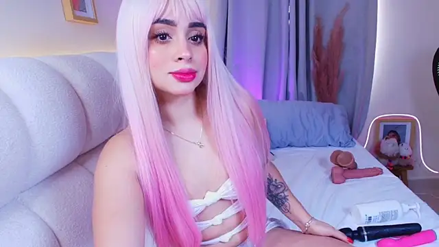 soph1a roy online show from April 7, 2026, 3:12 pm