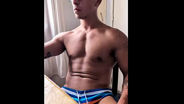 Snapshot of PheXXo chatting on February 21, 2026, 5:36 pm PheXXo online show from February 21, 2026, 5:36 pm