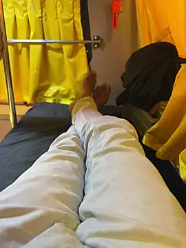 neekosam12 online show from March 7, 2026, 2:47 pm