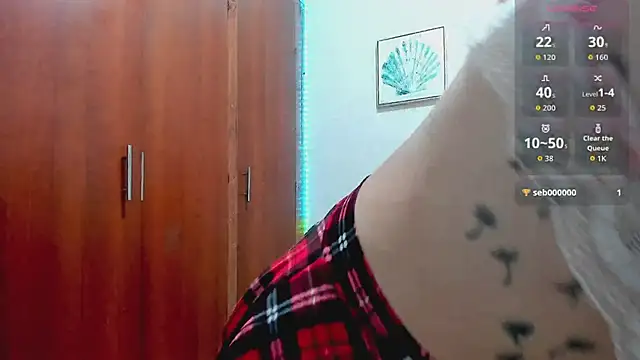 Snapshot of SofiaGonzales_ chatting on May 1, 2026, 1:37 pm SofiaGonzales online show from May 1, 2026, 1:37 pm