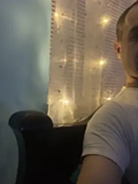 Snapshot of LaBuBupara chatting on February 21, 2026, 7:26 pm LaBuBupara online show from February 21, 2026, 7:26 pm