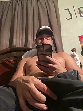 Alejandrososas online show from June 22, 2026, 9:23 pm