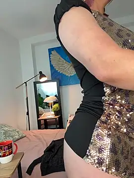 Snapshot of Viictoria-Jones chatting on March 25, 2026, 10:21 am Viictoria-Jones online show from March 25, 2026, 10:21 am