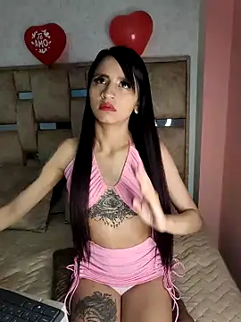 Snapshot of Lauraaa_pink18 chatting on February 26, 2026, 3:27 am Lauraaa pink18 online show from February 26, 2026, 3:27 am