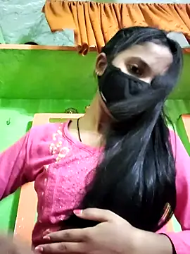 Cute aroshi online show from March 30, 2026, 9:32 am