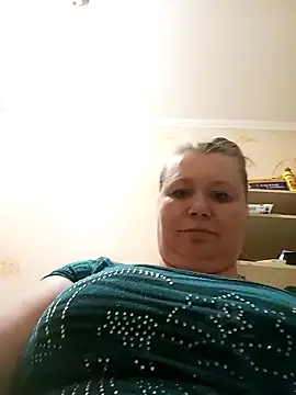 KiraStanton online show from March 18, 2026, 7:39 pm