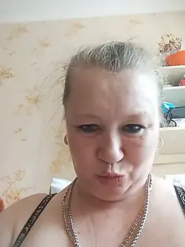 Snapshot of KiraStanton chatting on July 3, 2026, 10:32 am KiraStanton online show from July 3, 2026, 10:32 am
