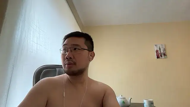 jasonryu2025 online show from February 20, 2026, 11:32 am