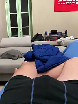 Snapshot of foudesexe23 chatting on February 21, 2026, 7:26 pm foudesexe23 online show from February 21, 2026, 7:26 pm