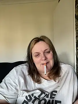 Snapshot of Busty-GilfQuinn chatting on February 22, 2026, 10:36 am Busty-GilfQuinn online show from February 22, 2026, 10:36 am