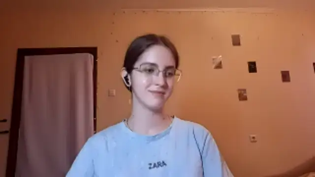 Snapshot of Katelemon chatting on June 10, 2026, 2:49 pm Katelemon online show from June 10, 2026, 2:49 pm