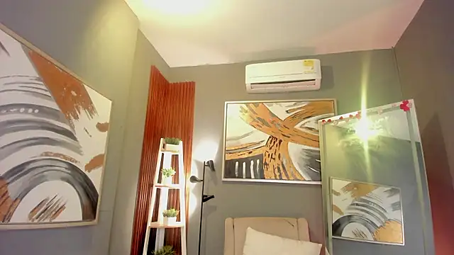 cailing  online show from March 11, 2026, 10:54 am