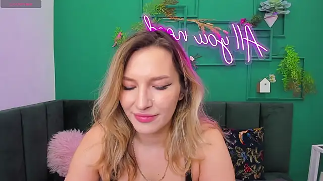 StellaAlluring online show from March 3, 2026, 1:45 am