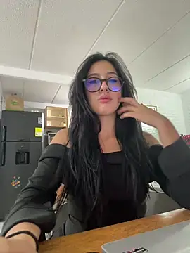 susi chimm online show from March 6, 2026, 2:08 am