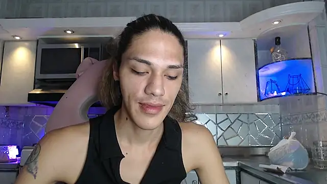 Snapshot of CrisOzzz chatting on March 20, 2026, 5:18 pm CrisOzzz online show from March 20, 2026, 5:18 pm