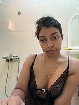 Snapshot of sessy_grl chatting on February 23, 2026, 12:13 pm sessy grl online show from February 23, 2026, 12:13 pm