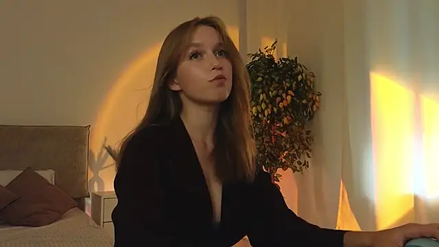  Selestia  online show from July 25, 2026, 1:41 pm