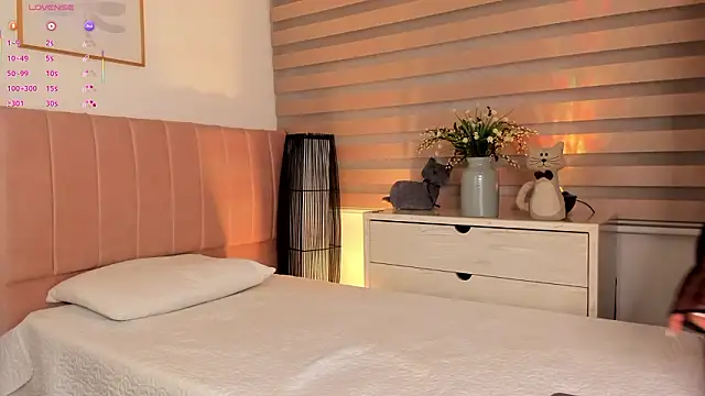 Snapshot of missnataly chatting on February 25, 2026, 12:15 pm missnataly online show from February 25, 2026, 12:15 pm