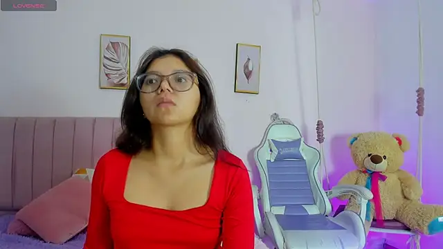 Zoow bluussh online show from April 4, 2026, 11:51 am