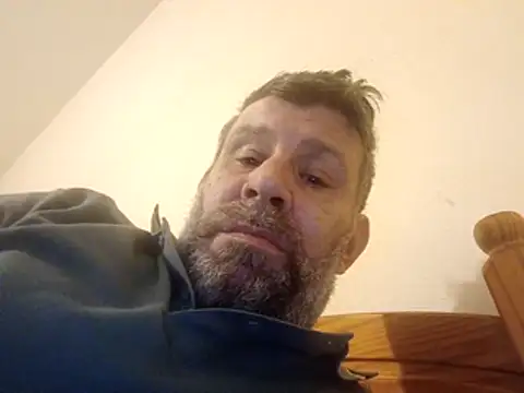 stud2512 online show from March 13, 2026, 9:54 pm