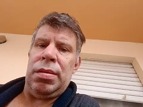 stud2512 online show from June 15, 2026, 6:26 am