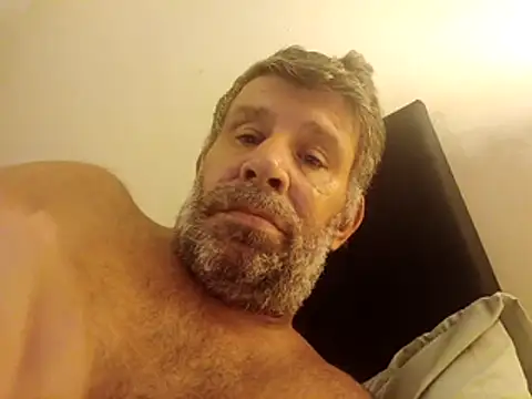 stud2512 online show from July 4, 2026, 9:54 pm