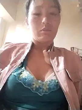 Snapshot of lris-Beauty77 chatting on March 8, 2026, 9:07 pm lris-Beauty77 online show from March 8, 2026, 9:07 pm