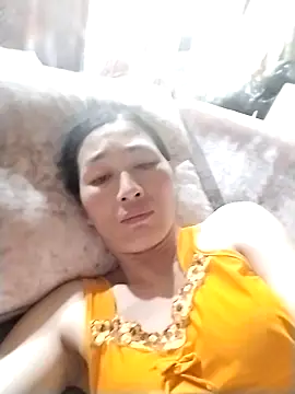 Snapshot of lris-Beauty77 chatting on March 12, 2026, 2:56 pm lris-Beauty77 online show from March 12, 2026, 2:56 pm