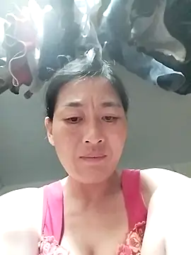 Snapshot of lris-Beauty77 chatting on March 16, 2026, 8:13 pm lris-Beauty77 online show from March 16, 2026, 8:13 pm