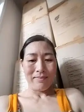 Snapshot of lris-Beauty77 chatting on March 31, 2026, 3:01 pm lris-Beauty77 online show from March 31, 2026, 3:01 pm