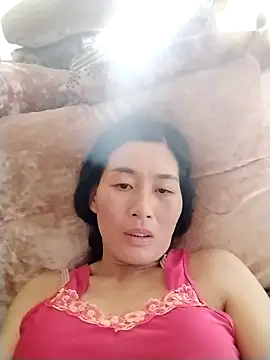 Snapshot of lris-Beauty77 chatting on April 11, 2026, 7:45 am lris-Beauty77 online show from April 11, 2026, 7:45 am