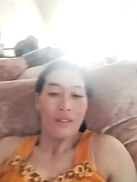 Snapshot of lris-Beauty77 chatting on April 14, 2026, 10:10 am lris-Beauty77 online show from April 14, 2026, 10:10 am