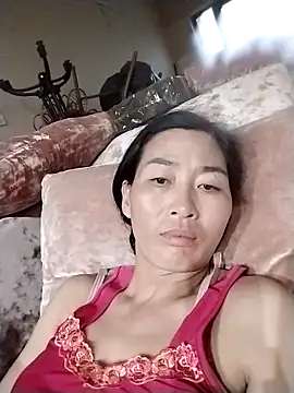 Snapshot of lris-Beauty77 chatting on April 14, 2026, 10:49 pm lris-Beauty77 online show from April 14, 2026, 10:49 pm