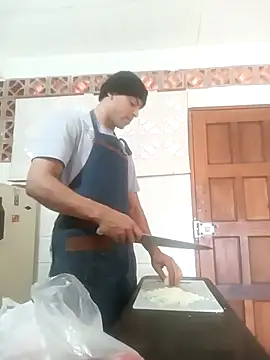 Snapshot of crisstars chatting on February 22, 2026, 2:59 pm crisstars online show from February 22, 2026, 2:59 pm