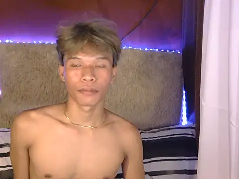 Nick cummer12 online show from April 8, 2026, 1:33 pm