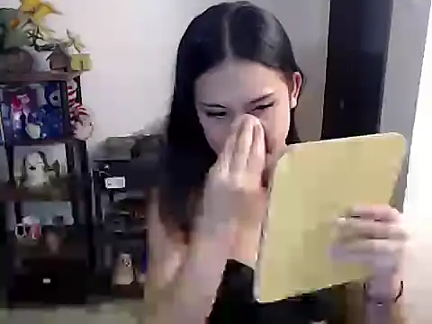 Snapshot of sweetasian_zoe chatting on March 13, 2026, 8:26 pm sweetasian zoe online show from March 13, 2026, 8:26 pm