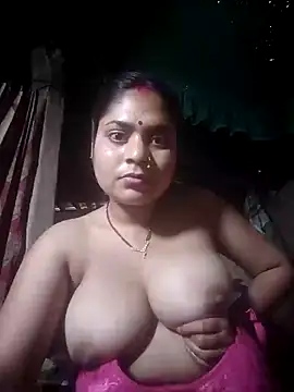 Snapshot of Aanushaka chatting on March 9, 2026, 4:49 am Aanushaka online show from March 9, 2026, 4:49 am