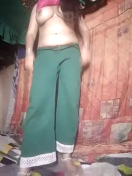 Snapshot of Aanushaka chatting on March 14, 2026, 4:40 am Aanushaka online show from March 14, 2026, 4:40 am