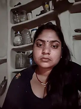 Snapshot of Aanushaka chatting on April 14, 2026, 12:16 am Aanushaka online show from April 14, 2026, 12:16 am