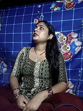 Snapshot of Aanushaka chatting on April 14, 2026, 4:13 pm Aanushaka online show from April 14, 2026, 4:13 pm